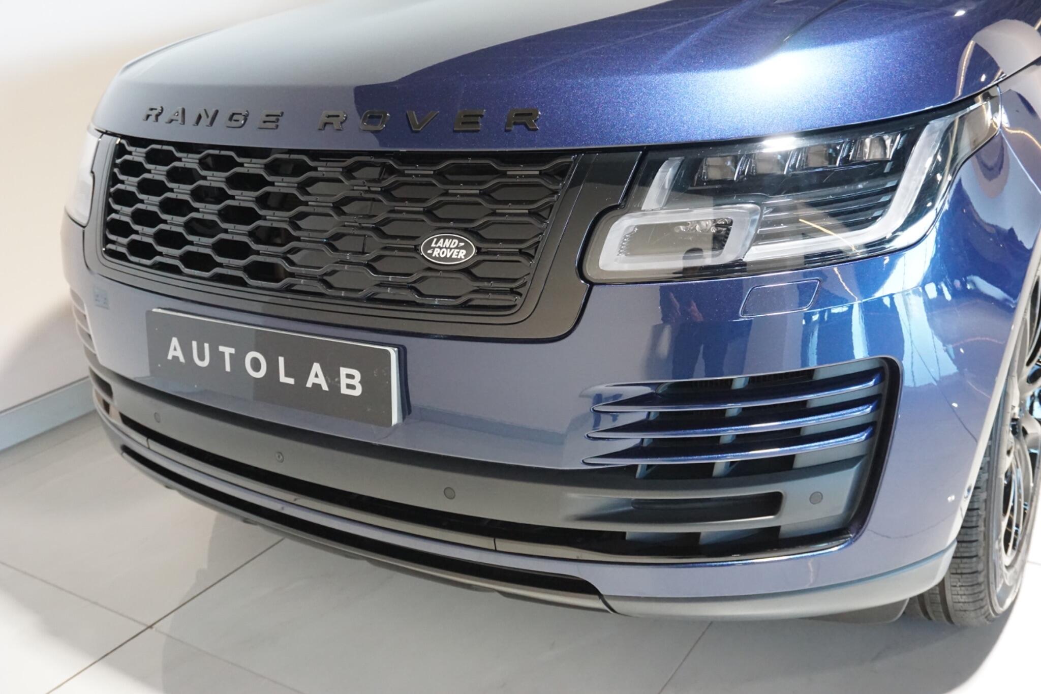 Land Rover Range Rover 2.0 P400e 12.4kWh GPF Vogue SUV 5dr Petrol Plug-in Hybrid Auto 4WD Euro 6 (s/s) (404 ps)